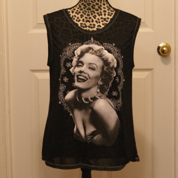 Marilyn Monroe sleeveless long blouse - Picture 1 of 6